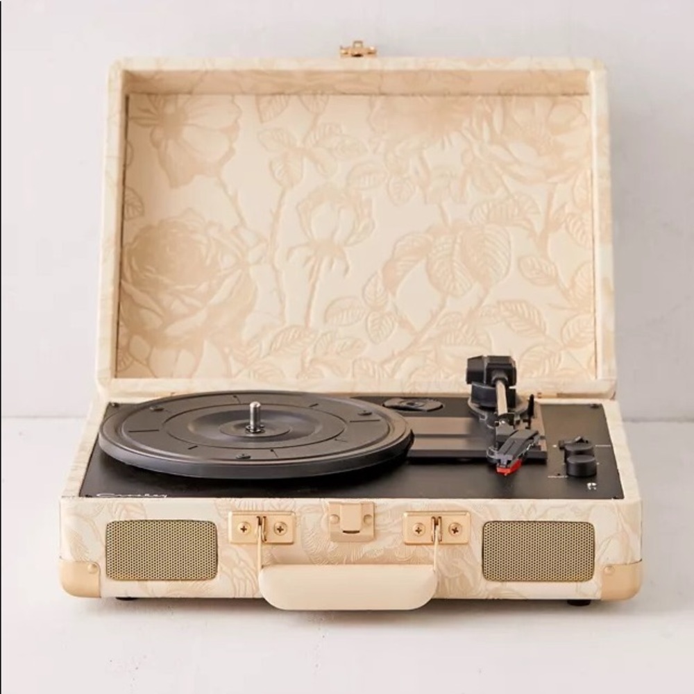 rose urban outfitters record player